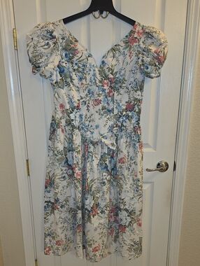 Vintage 1980's Alfred Angelo DreamMaker Floral Puff-Sleeve Midi Dress